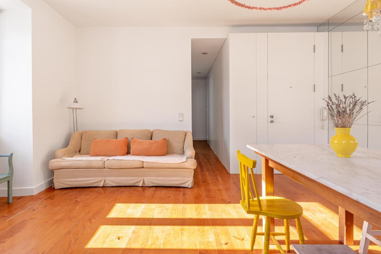 ALTIDO Chic 2BR Apt in Bairro Alto, 2mins to São Pedro de Alcântara viewpoint Lisboa Exterior foto