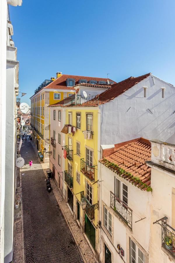 ALTIDO Chic 2BR Apt in Bairro Alto, 2mins to São Pedro de Alcântara viewpoint Lisboa Exterior foto